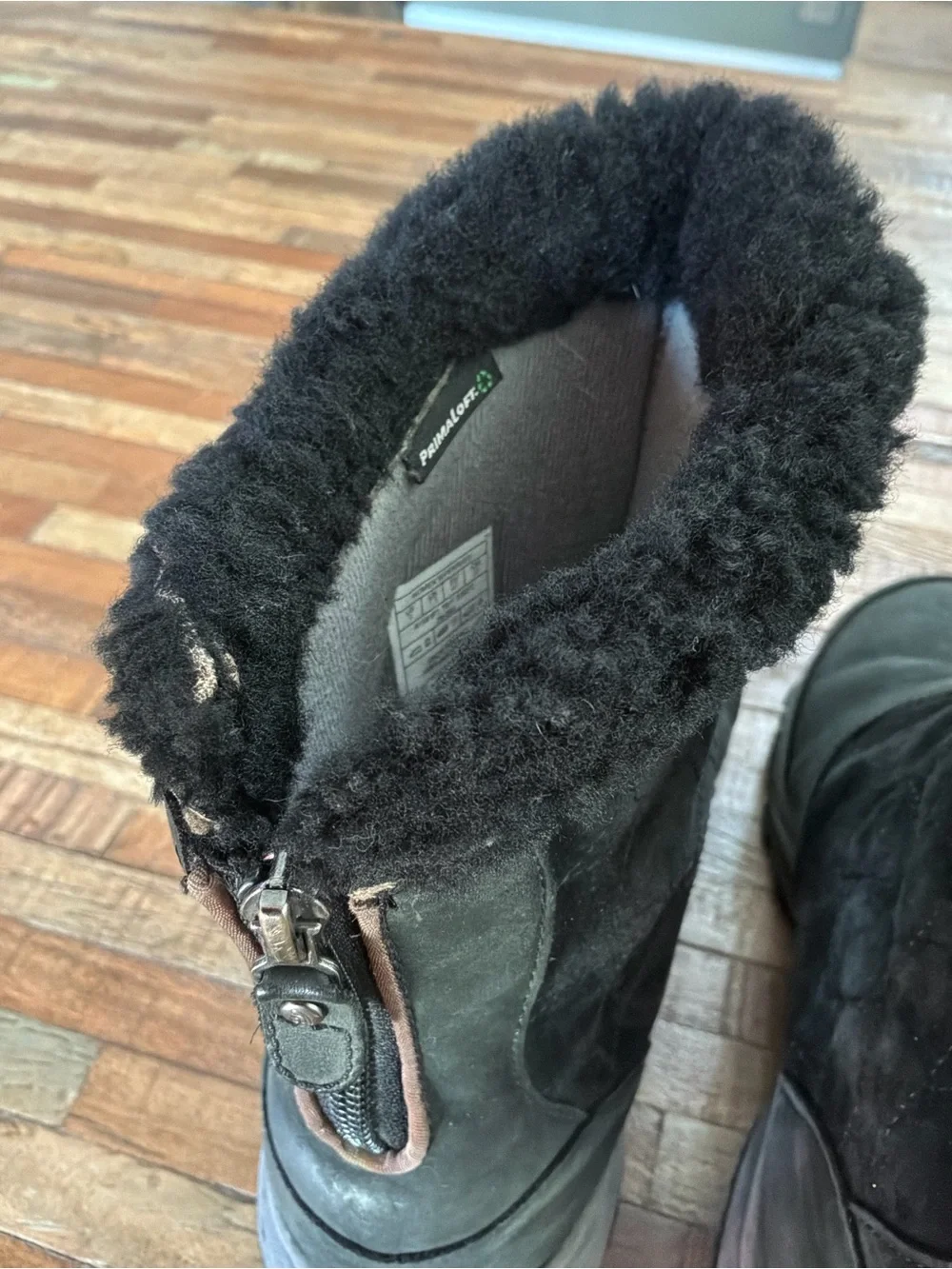 The North Face Women’s Black Quilted Shearling-Trim Winter Boots